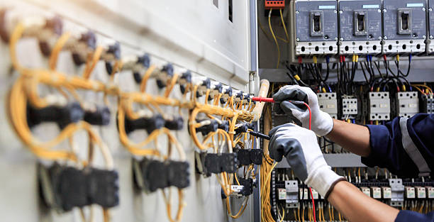 Professional Electrician technician working in Bellaire, OH